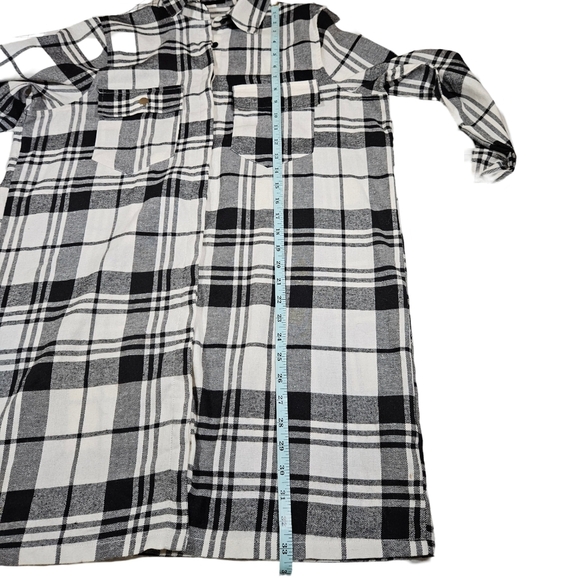 Pretty Little Thing Oversized Button Up Flannel Shirt Dress,Black/White, 6 - Picture 11 of 13